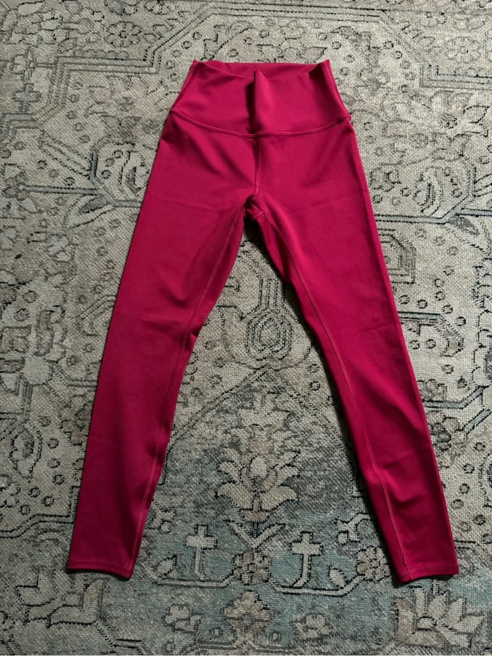 ALO Yoga High-Waist Magenta Leggings
